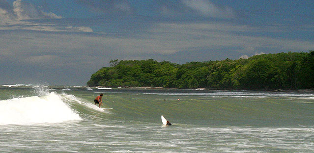 Surfing in Montezuma at Playa los Cedros
