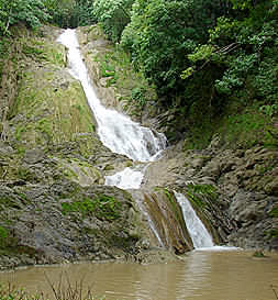 Rio Lajas Waterfall in Cabuya