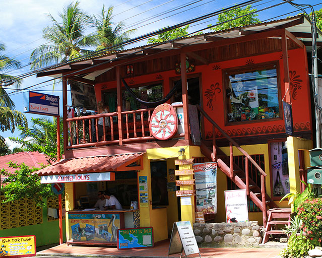Tour and travel offices in Montezuma