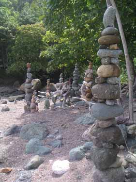 Balanced rock garden at Piedra Colorado