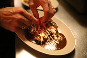 Chicken Enchiladas en Salsa Mole